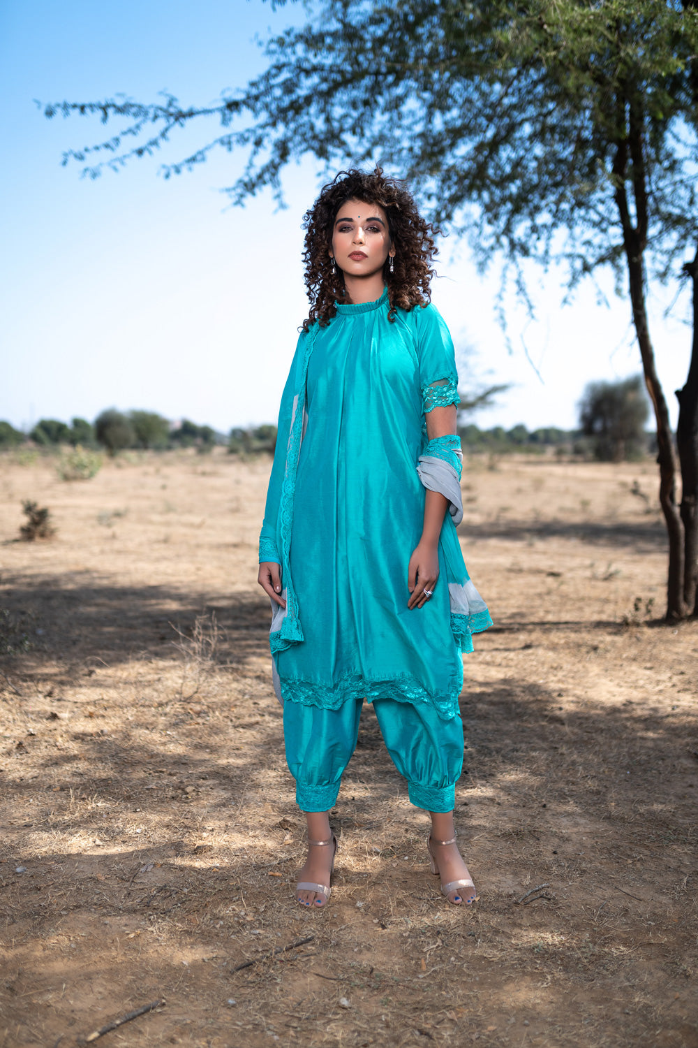 AQUA LACE SUIT