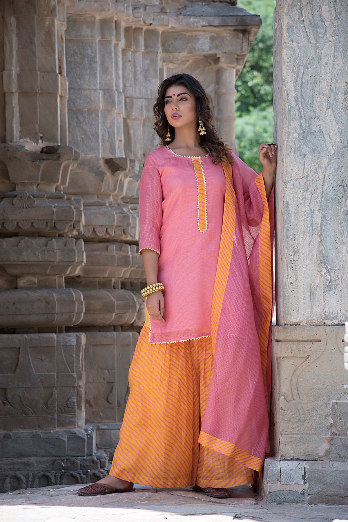 PEACH GHARARA SET
