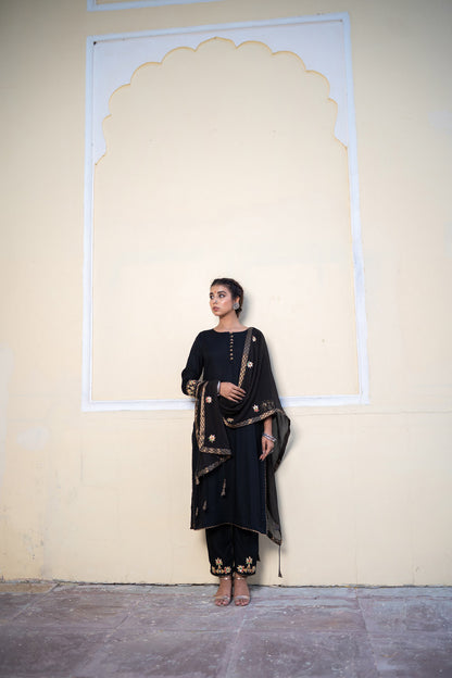 BLACK GOTAPATTI SET