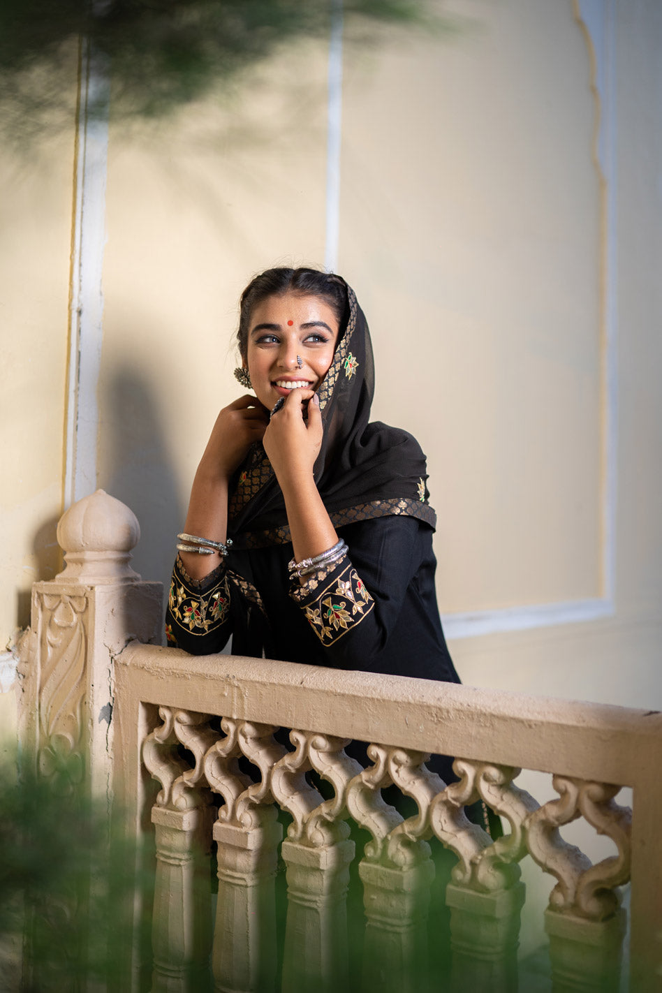 BLACK GOTAPATTI SET