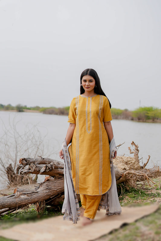 MUSTARD ROZAANA SET