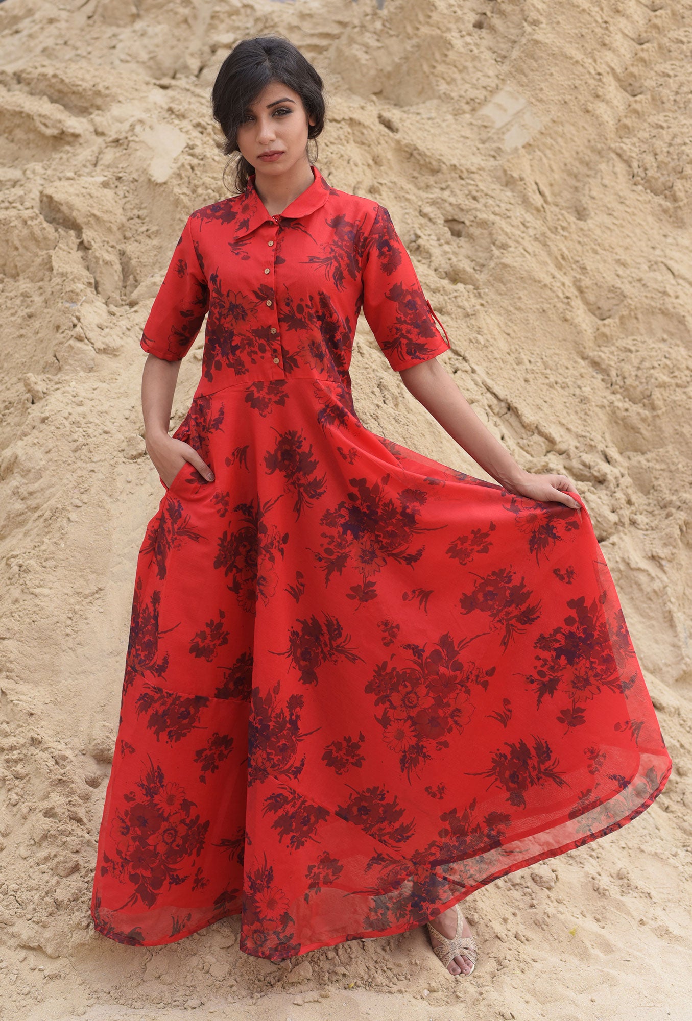 RED COLLAR DRESS