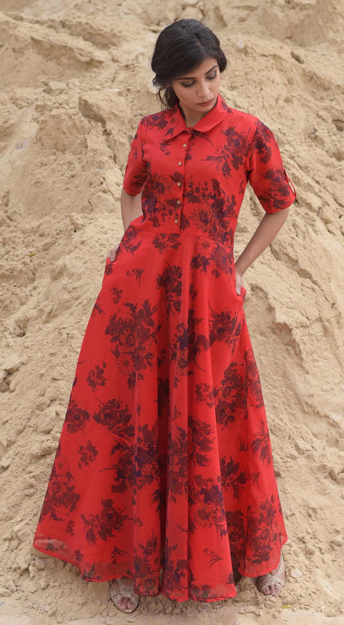 RED COLLAR DRESS