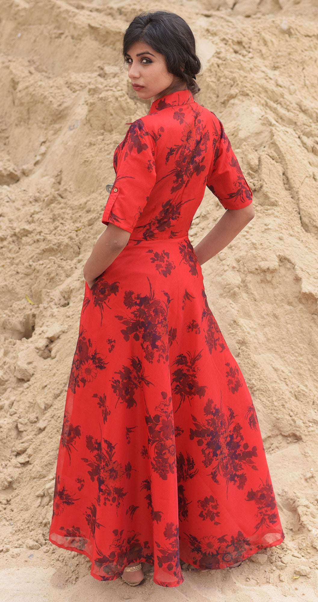 RED COLLAR DRESS